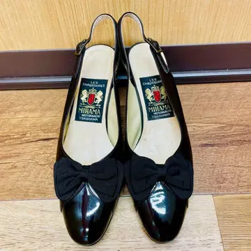 MIHAMA 백 스트랩 펌프스 리본 블랙 23cm