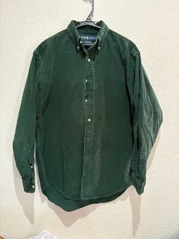 그린 계열 코듀로이 버튼 셔츠