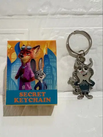 주토피아2 시크릿 키체인 파우버드 디즈니 스토어