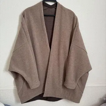 새상품급 스튜디오 클립 판초 코트