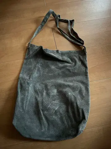 Hender Scheme 핸더 스킴 pig shoulder