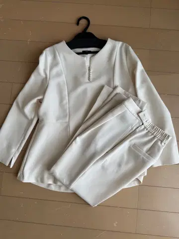 플라스테 모조 진주 페플럼 블라우스 셋업 M 베이지