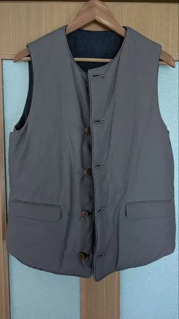 A VONTADE 리버서블 베스트 M 사이즈