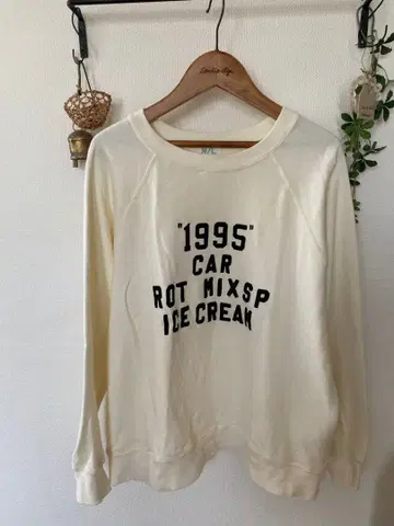 N/L 아이보리 프린트 맨투맨 2