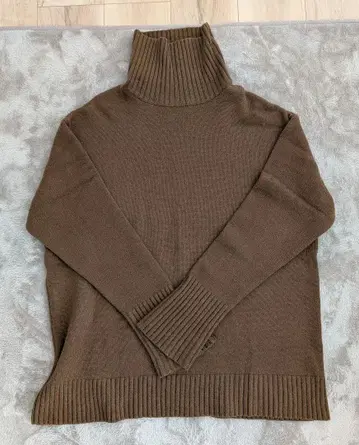 N.O.R.C by the line 울 캐시미어 터틀넥 니트