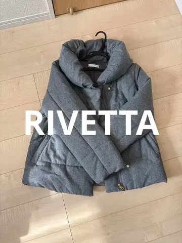 RIVETTA 그레이 다운 자켓 사이즈 M
