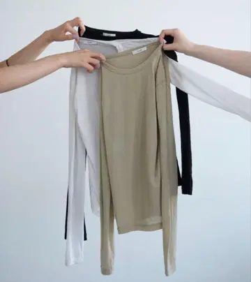 COMFORTABLE CREW NECK TOPS 클라네 블랙