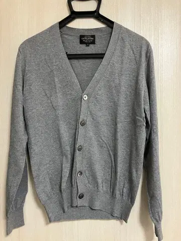 그레이 V넥 가디건