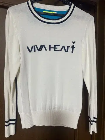 VIVA HEART 스웨터 사이즈 40 화이트