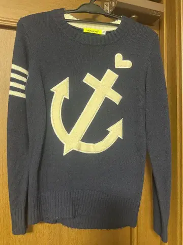 VIVAHEAT 네이비 스웨터 40