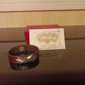 [ LARRY SMITH ] 라리스미스 팔찌 가죽 x 실버