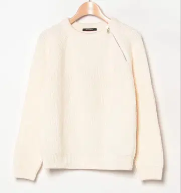 [ 새상품급 ] MACPHEE 화이트 리브 스웨터