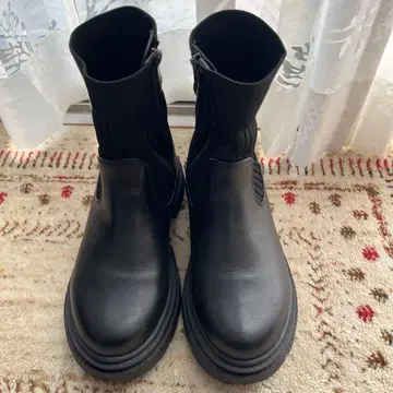 사이드 고어 부츠 블랙 통굽