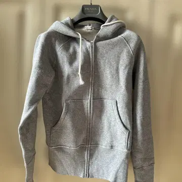 DRESSTERIOR 그레이 후드티 후드 부착