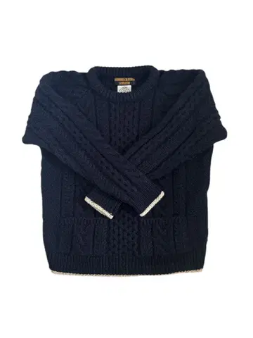 새상품급 스탠다드 캘리포니아 케이블 니트 스웨터