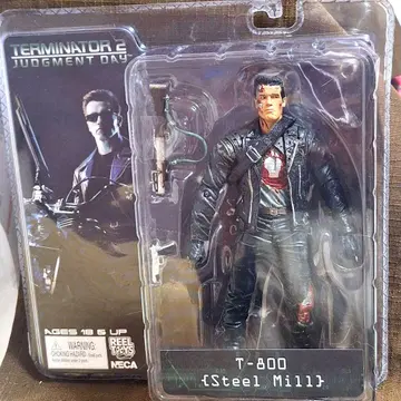 NECA 네카 터미네이터2 T-800 피규어