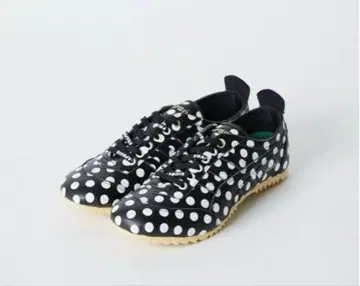 플라보아 Frapbois 문스타 콜라보 스니커즈