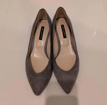 새상품급 FABIO RUSCONI 스웨이드 펌프스 36 1/2 23.5