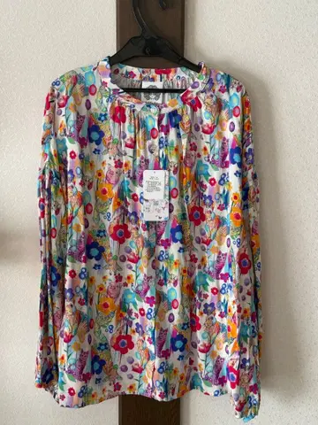 스칼라 꽃무늬 동물 패턴 긴팔 블라우스