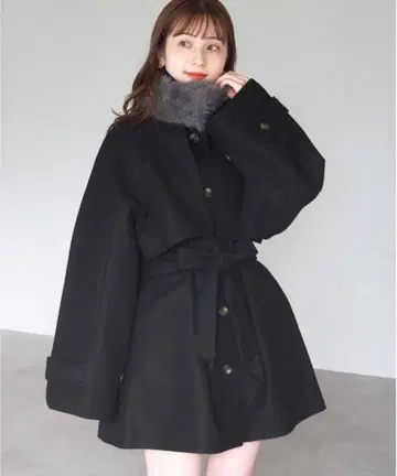 tiptop 팁탑 퍼 포함 미들 기장 트렌치코트 블랙