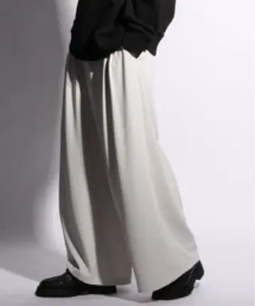 HARE DABO 루즈 와이드 팬츠 화이트 s 사이즈