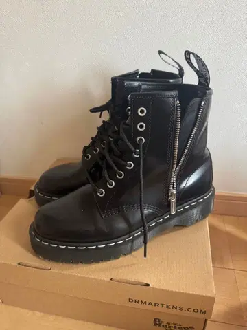 닥터마틴 부츠 블랙