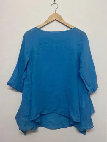 아두이트리스테스 린넨 플레어 슬리브 셔츠