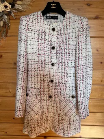 새상품급 ZARA 트위드 노카라 자켓 화이트 핑크 S