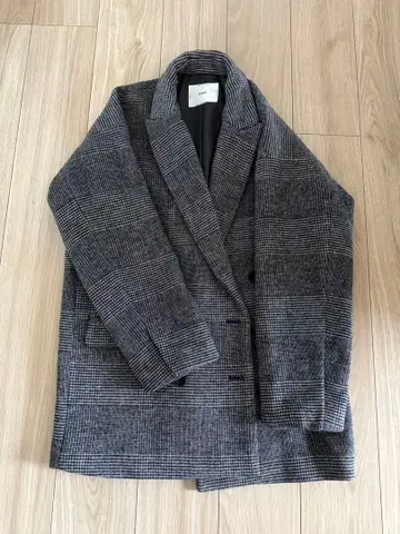 FORME 그레이 계열 체크 재킷