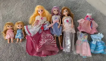 리카짱 인형 세트 5체와 드레스 포함