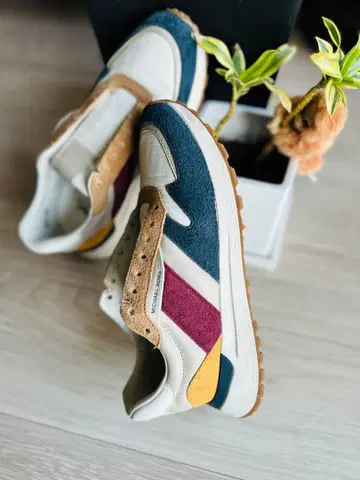 MICHAEL KORS 멀티 컬러 스니커즈 25.5cm