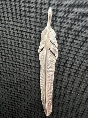 실버 카제키리 페더 펜던트 중
