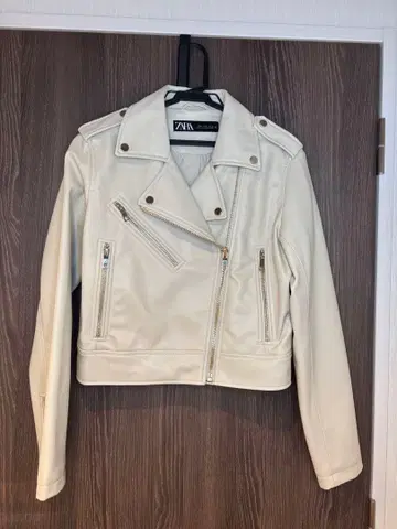 ZARA 화이트 라이더 자켓 M