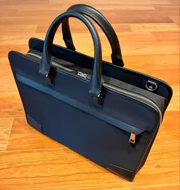 비즈니스 백 이즈잇 is it 출퇴근 가방