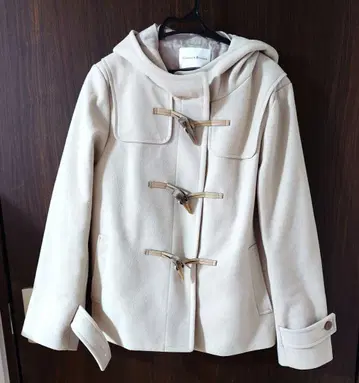 [ 하자품 ] 쿠튀르 브로치 숏 더플 코트 사이즈: 38