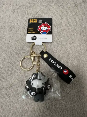 먀쿠먀쿠 헬로키티 아크릴 키링 EXPO 2025 블랙