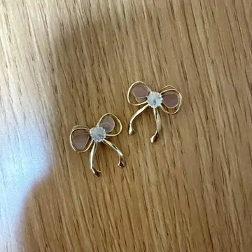 리본 귀걸이