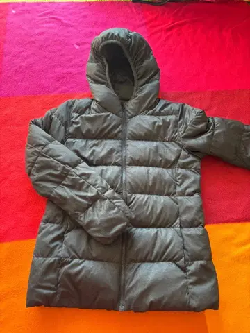 유니클로 후드 부착 다운 자켓 블랙