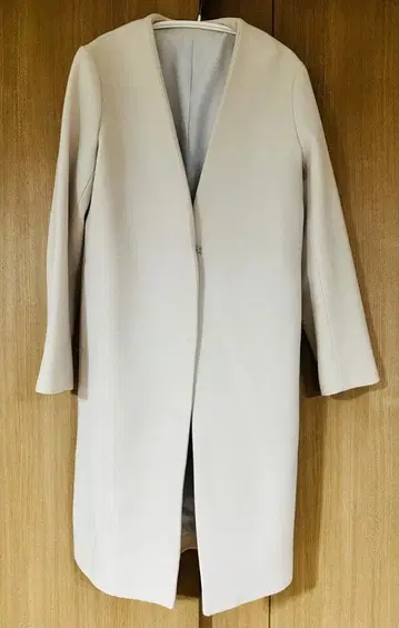 더 슈트 컴퍼니 V 컬러 코트 destyle