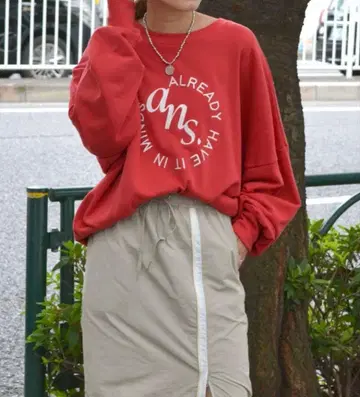 자수 로고 루즈 맨투맨 언그리드