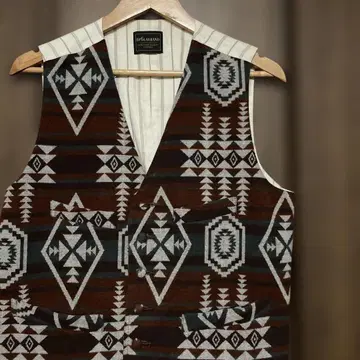 GLAD HAND 네이티브 무늬 베스트 브라운 그린