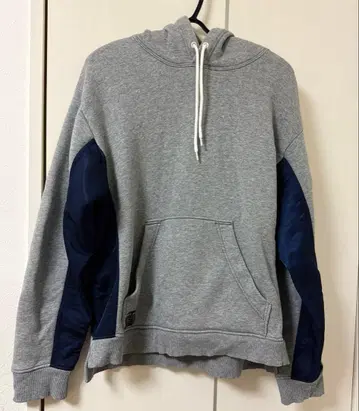 아비렉스 여성용 후드티