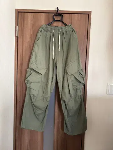 [ DISCERNMENT ] Diagonal Trend 카고 팬츠