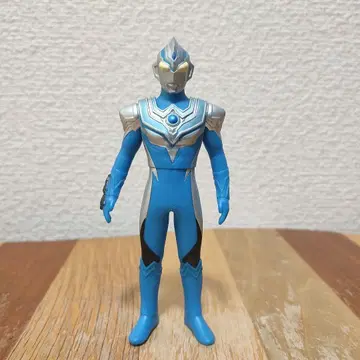 울트라 히어로 시리즈 울트라맨 푸마 소프트 비닐 피규어