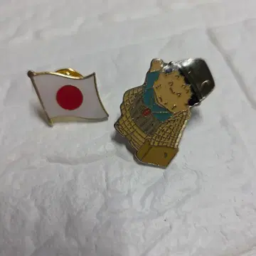 레어 토라상 핀 배지