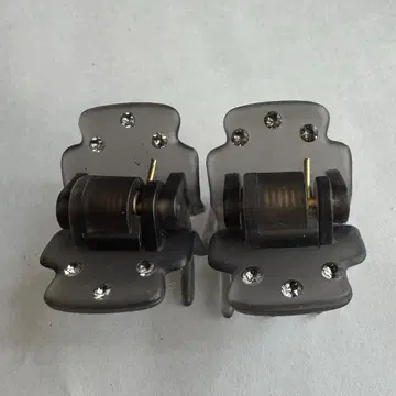 컴플렉스 비즈 그레이 헤어 클립 2세트