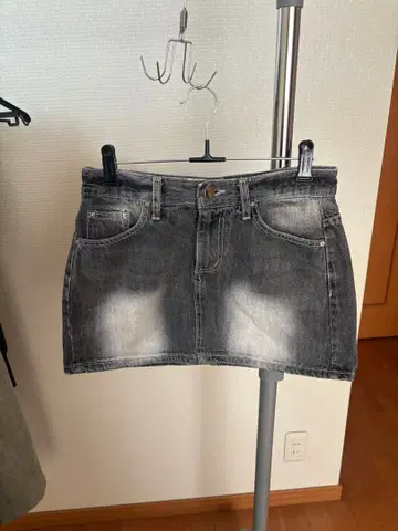 그레이 데님 타이트 미니 스커트