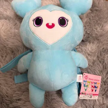 TWICE LOVELYs 스카이블루 백팩형 봉제 인형