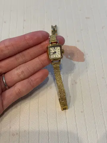 Rosemont 골드 스퀘어 페이스 손목시계