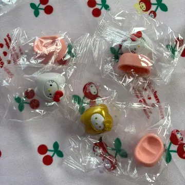 산리오 캐릭터즈 치아 헬로키티 레어 헬로키티 3개 세트